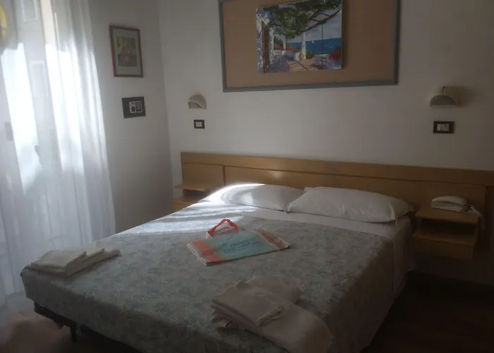 Отель Tre Grazie Римини