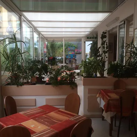 Отель Tre Grazie 3*